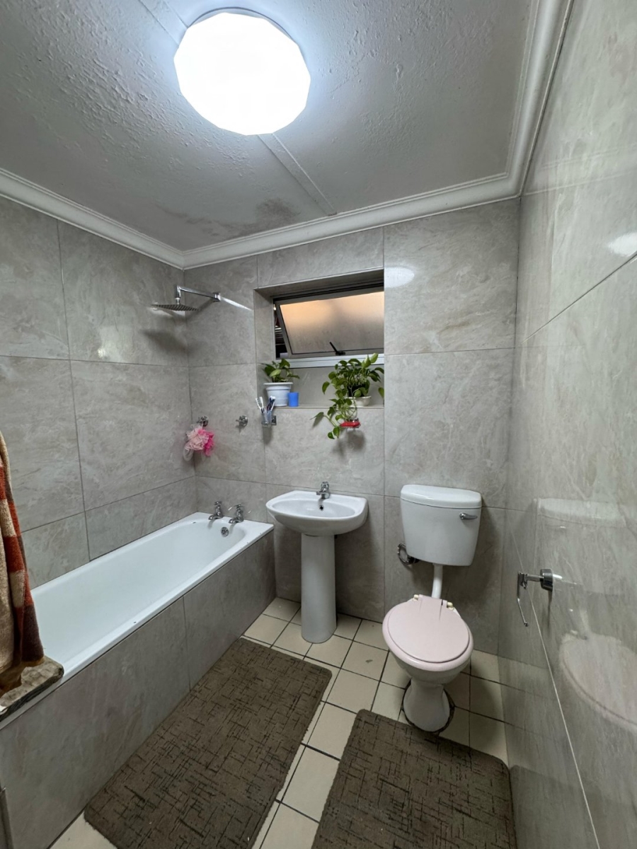 2 Bedroom Property for Sale in Portlands Western Cape